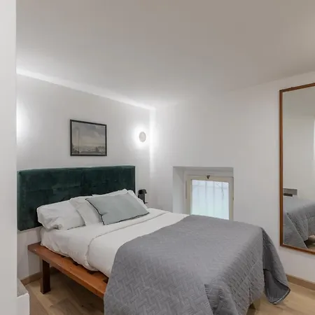 Iflat Small Studio In The Heart Of Trastevere Apartment