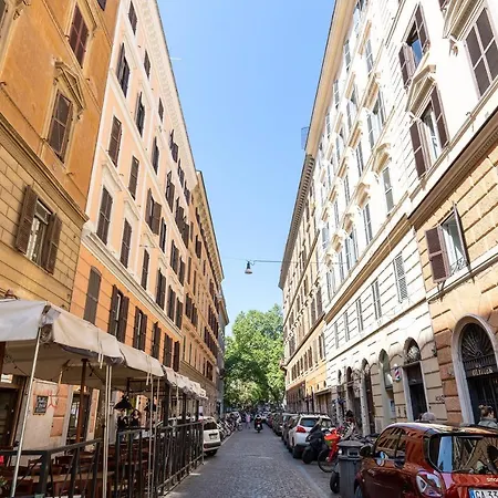 Rome As You Feel - Charming Abode In Trastevere