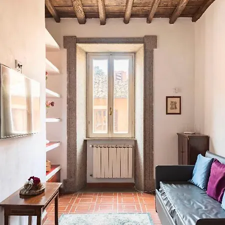 Delightful Flat In The Heart Of Trastevere Apartment