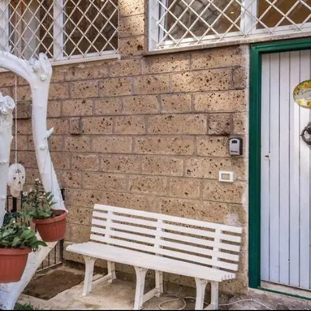 Green Corner In Trastevere