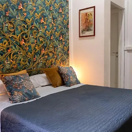 Gallienus Hotel