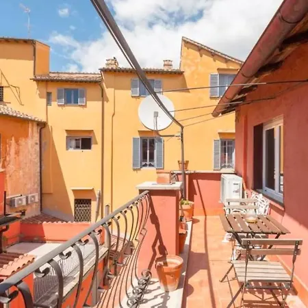 Pantheon Luxury Terrace Apartment