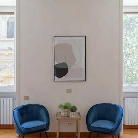 Iflat Synagogue At Your Feet