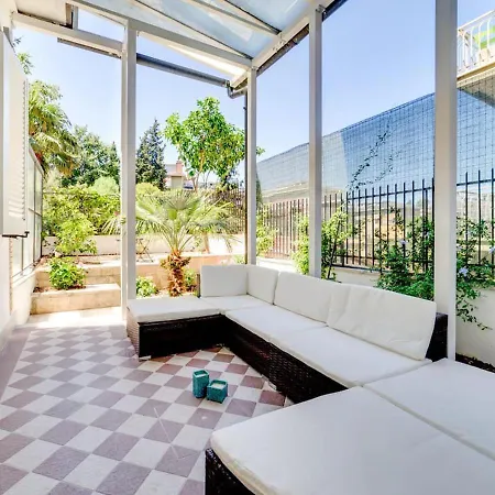 Luxury, Large Flat With Terrace On Vatican Walls