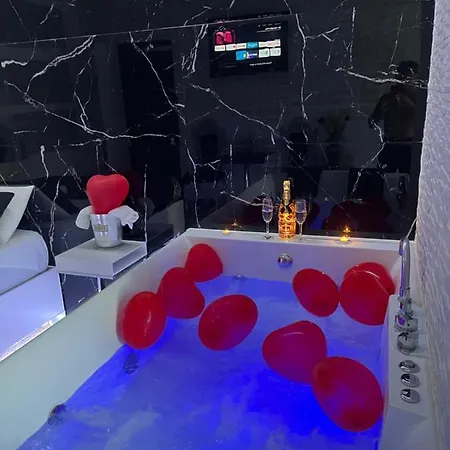 Roma Suite Idromassaggio