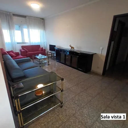 Alinda Bonacci Brunamonti Apartment