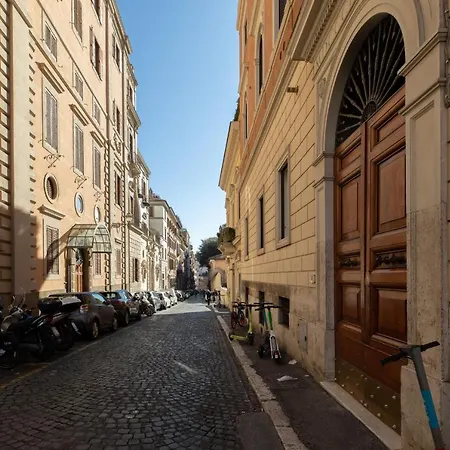 Ferienwohnung Iflat The Roman View