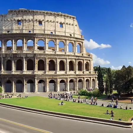 Center Rome A Pochi Passi Dal Colosseo Apartment