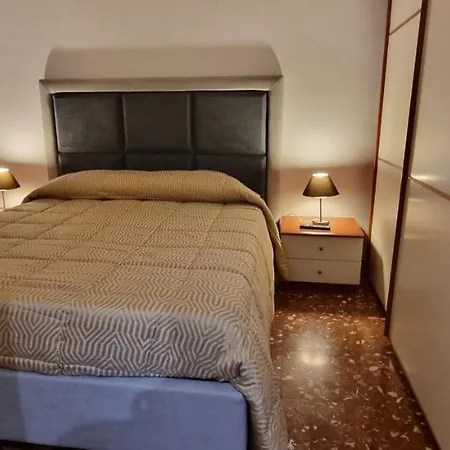 Bam Bam Tiburtina Apartment