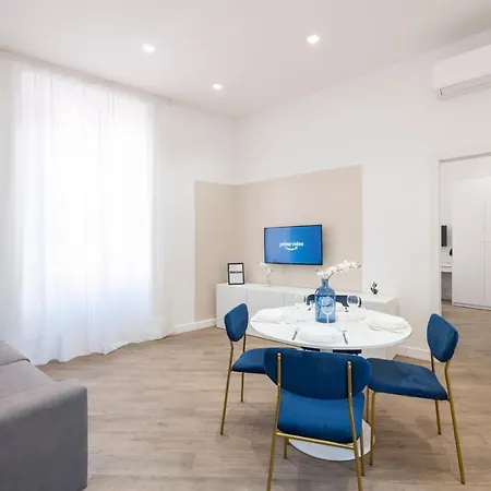 White Flat Cross Appartement