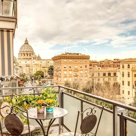 Vista Indimenticabile Sulla Cupola Di S. Pietro Apartment