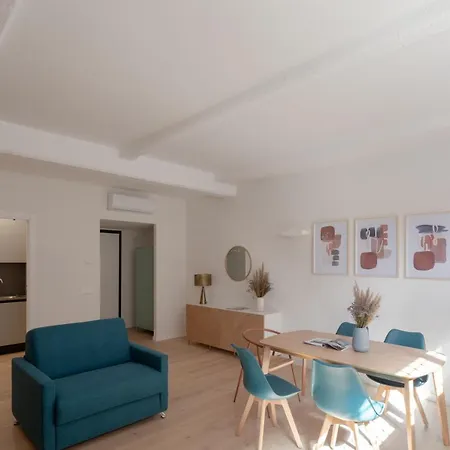Noah Charme Apartment