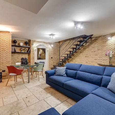 Oliviero - Piazza Navona Apartment