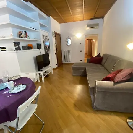 Sweet Home Laurina