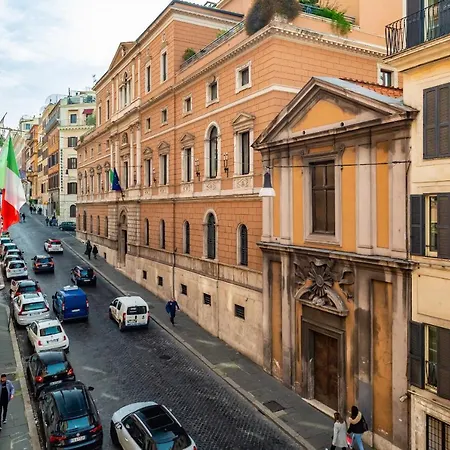 Barberini 3 Bdr Apartment
