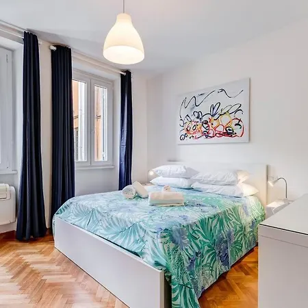 Luminous Apartment Few Steps From Piazza Navona