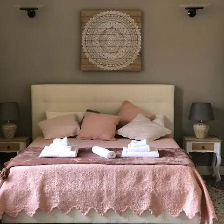 Luxury Camilla Apartment