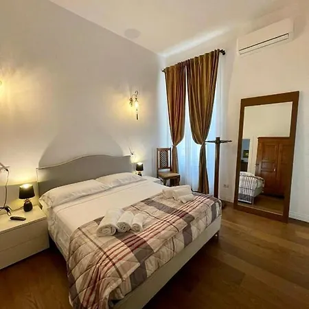 Sole Suite Apartment In The Center Of Rome