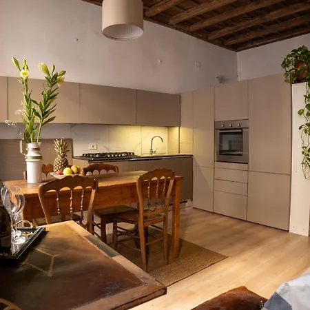 Colosseum House
