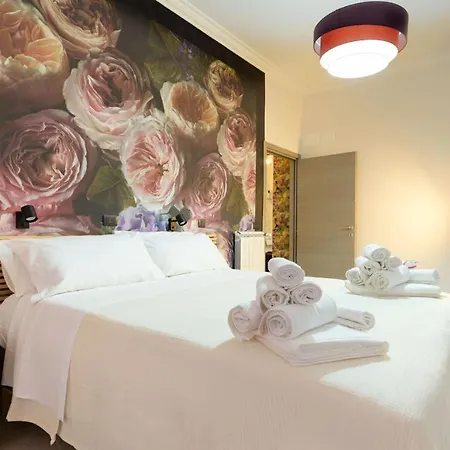 Apartament Peoniamaximahouse -Piazza Bologna-