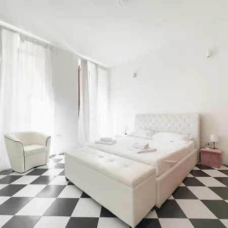 Domus Sant'Elena 2 Apartment