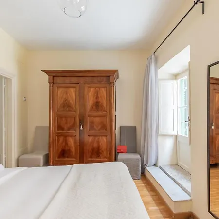 Apartament Iflat Little & Bright In Trevi