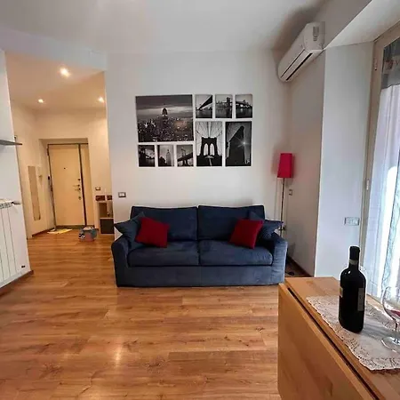 Bucaneve House Roma