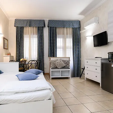Apartment Julia Guesthouse
