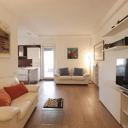 Ospedale San Camillo - Elegante Attico Apartment