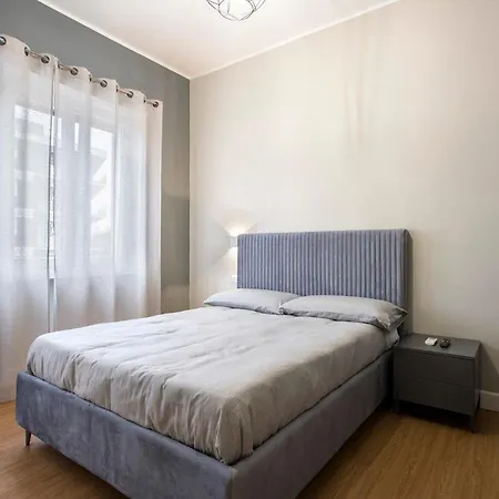 Raven Color Hotel
