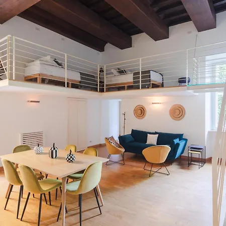Elegant Apartment With Patio At Piazza Navona