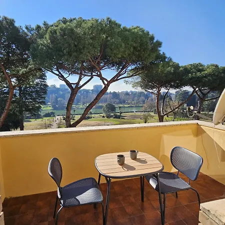 Eur Terrazzo Vista Laghetto Modigliani Apartment