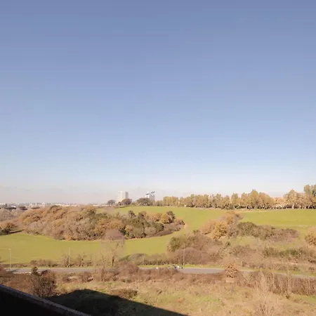 Appartamento Eur Moravia Attico Panoramico Con Terrazzo, Fino A 5 Ospiti