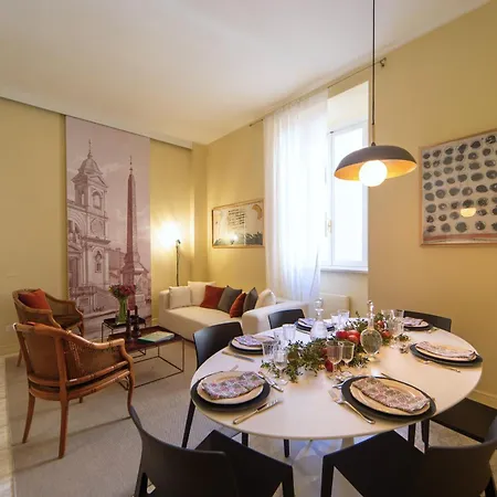 Bernini Stay, Next To Trevi Fountain
