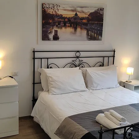 White King Rooms