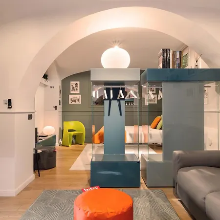 Lata Rana Colosseum Luxury Loft