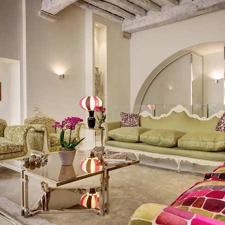 Domus Domitia Luxury Living Apartment