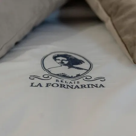 לינה וארוחת בוקר Relais La Fornarina 2