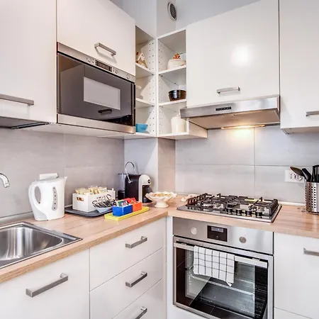 Vaticanum Modern & Family Apartment
