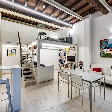 Rome Historic Center Cozy Loft Apartment