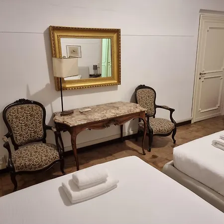 Luxury 2 Bedroom Apartment In The Heart Of Roma