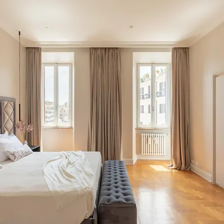 Spanish Steps Caesar Suites