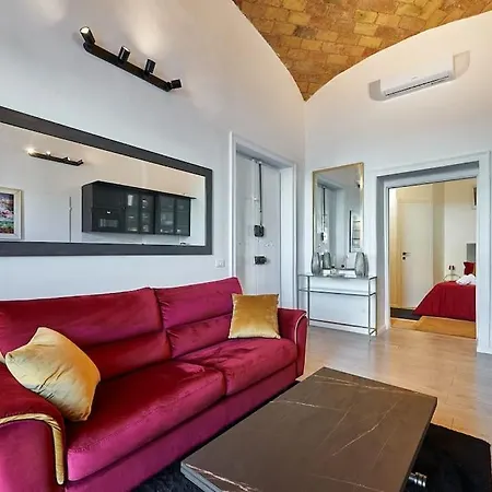 Lux Vatican Suite In Front Of Saint Peter!