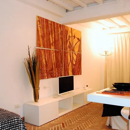 Bernini Apartment