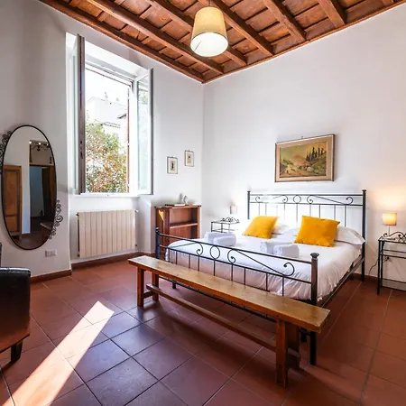San Calisto Apartment