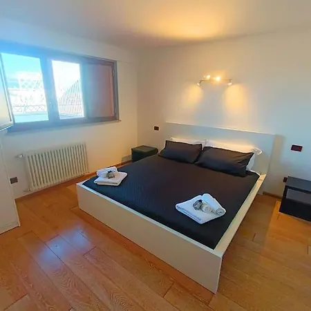 10 Min To City Center Luxury Panoramic Penthouse