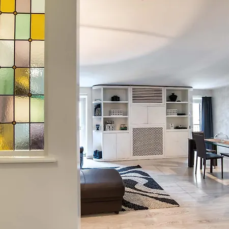 Black And White Suite