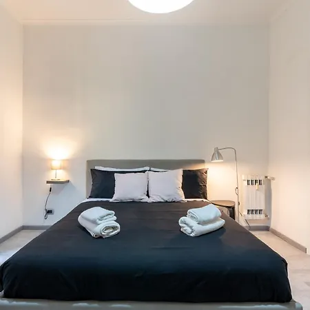 Amazing Apartment Near To Colosseo And Subway