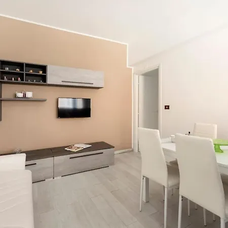 Holiday Home Cava Aurelia