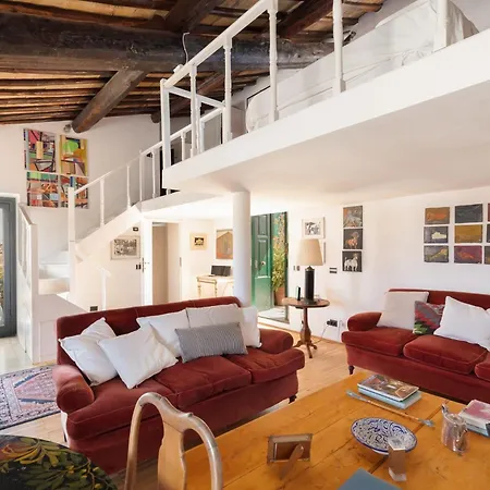 Apartamento Farnese Stunning Penthouse | Romeloft